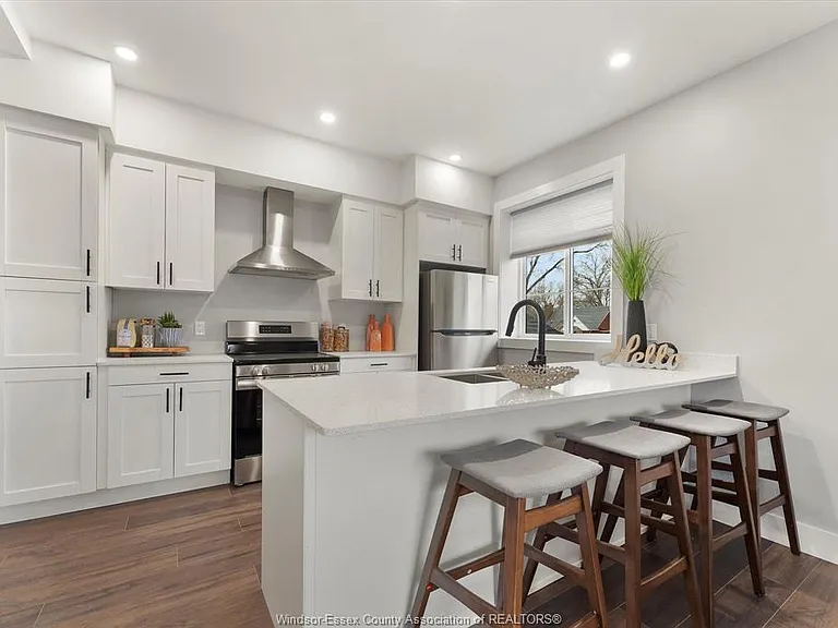 120 Centre St W #3A — Photo 8