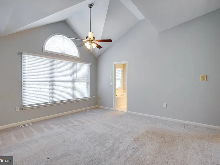 2914 Oakton Crest Pl — Photo 44