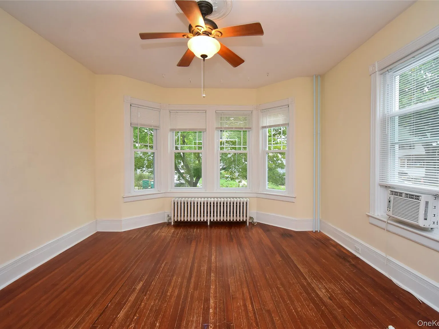 4 bed, 2.0 bath, 2140 sqft, $3,800 — Photo 4