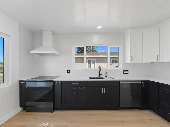 9312 S 6th Ave, Inglewood, CA 90305