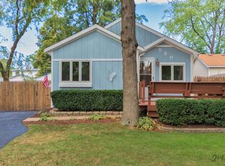520 Lagoon Ter, Round Lake Beach, IL