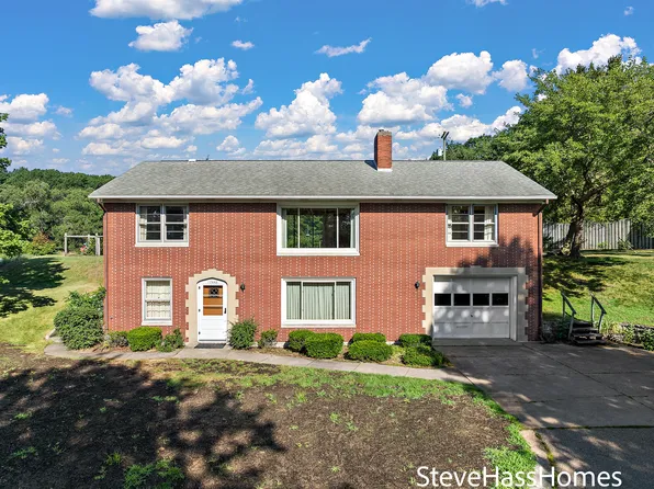 17443 Hayes St, Grand Haven, MI 49417
