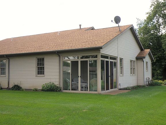 4th image of 25645 Arbutus Ct