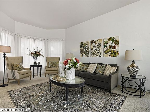 4th image of 722 Beaver Street