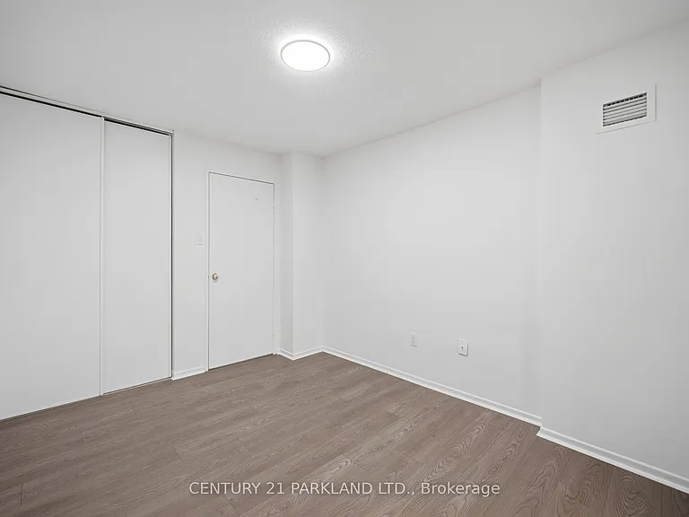 2721 Victoria Park Ave #203 — Photo 24