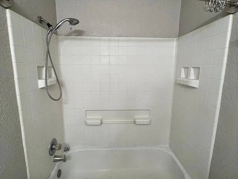 700 McCoy Ct #24 — Photo 11