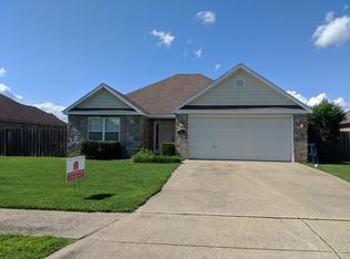 205 E Southpointe Ave, Rogers, AR 72758