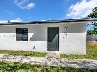 2490 NW 44th St, Miami, FL 33142