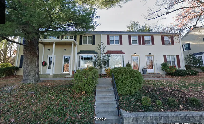 2 bed, 1.5 bath, 835 sqft, $2,700 — Photo 1
