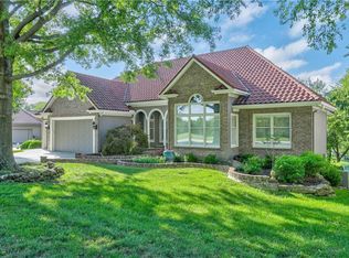 5412 NE Wedgewood Ln, Lees Summit, MO 64064