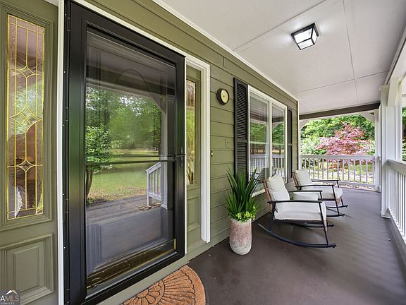 2nd image of 542 Knox Chapel Rd