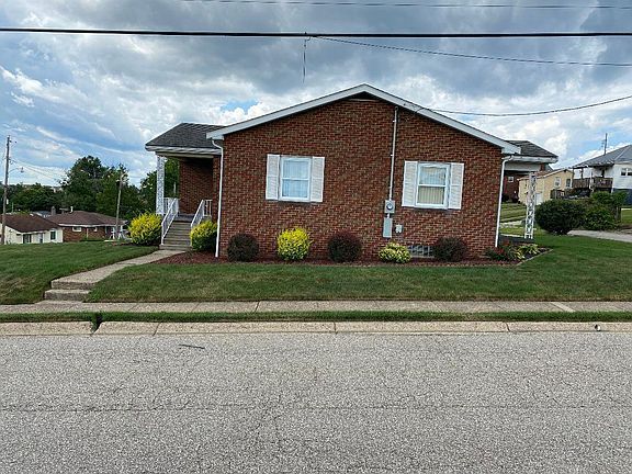 2nd image of 455 Wayne Ave