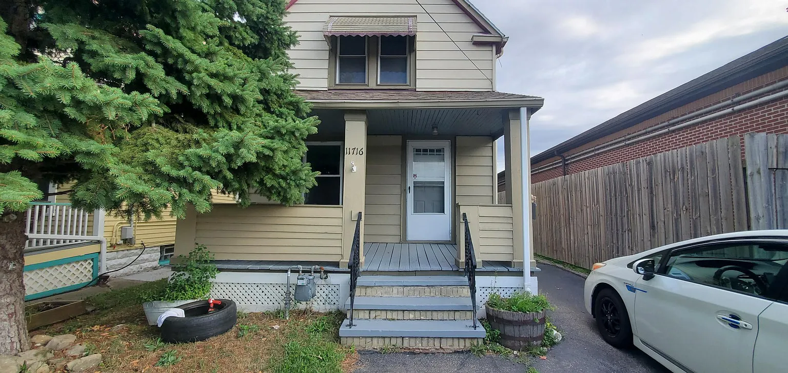 11716 Franklin Blvd photo 1