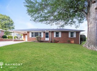 7 Shamrock Cir, Greenville, SC 29611