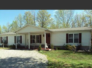 12548 N Ashland Ln, Woodlawn, IL 62898