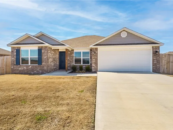 2805 N Will St, Siloam Springs, AR 72761