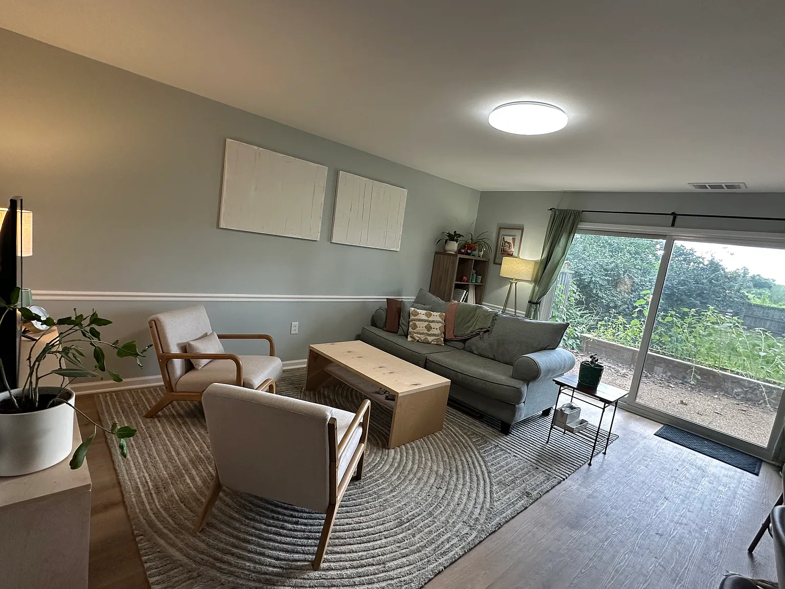 3 bed, 2.5 bath, 1759 sqft, $3,750 — Photo 4