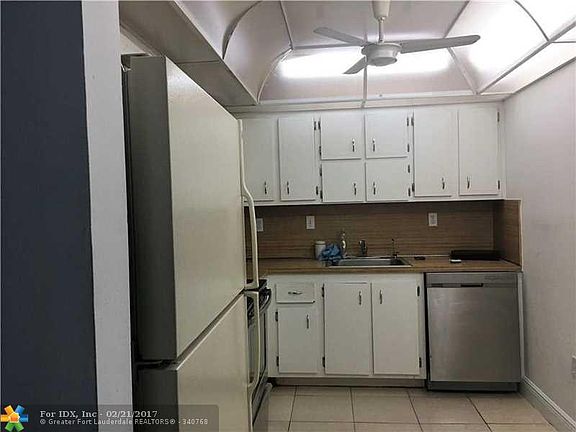 4th image of 7300 NW 17th St APT 114
