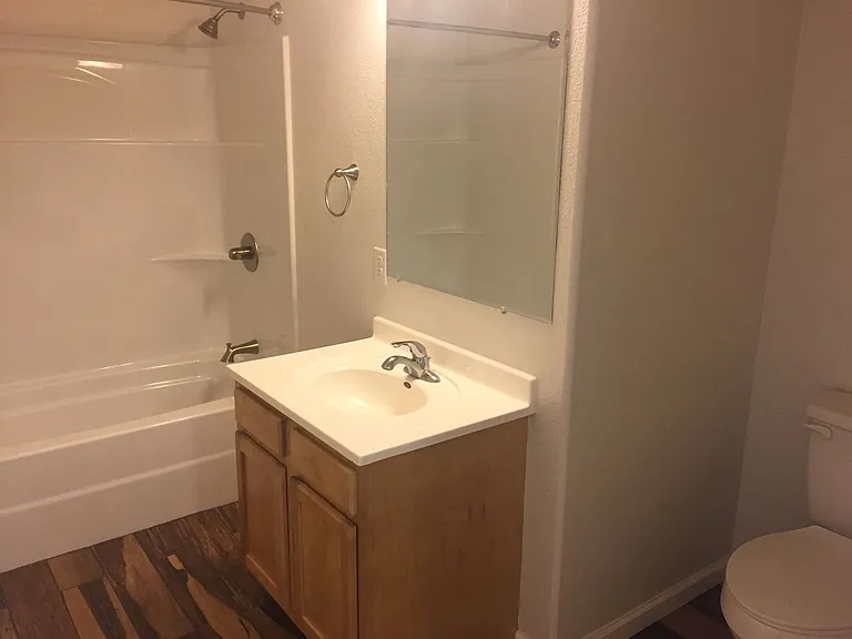 4236 Parkview Dr — Photo 5