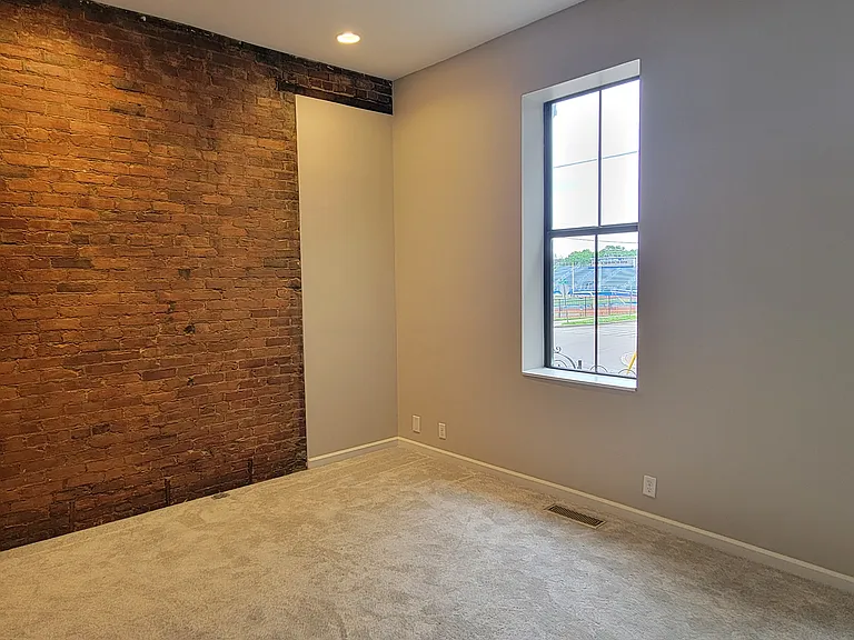 437 Clark St #437A — Photo 5