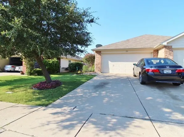 480 Brookbank Dr, Crowley, TX 76036