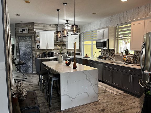 2nd image of 9830 SW Eastbrook Cir