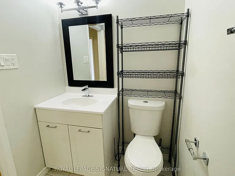 1100 Oxford St #75 — Photo 11