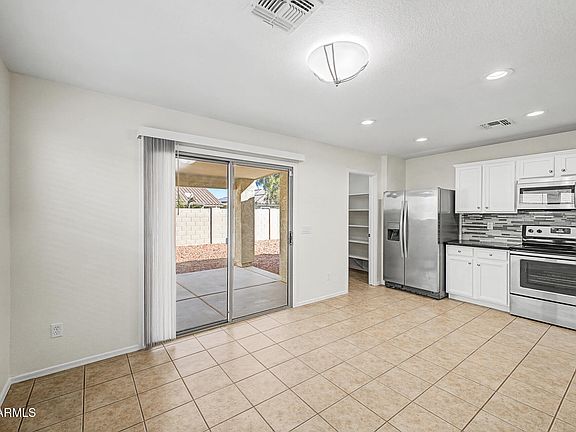 3rd image of 39990 W MARY LOU Drive