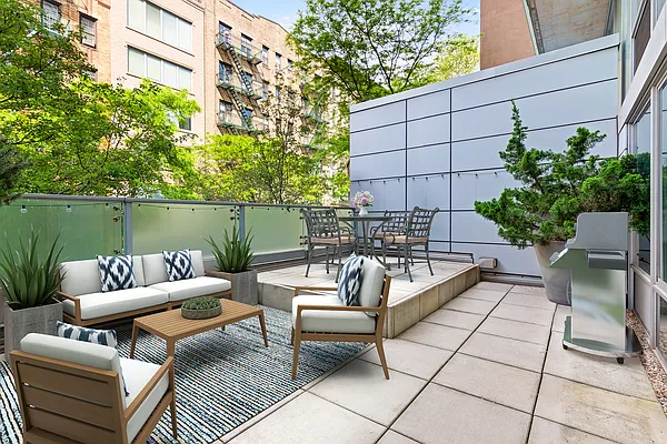 Sold by Compass | media 1