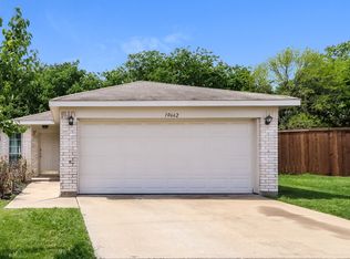 10662 Flamewood Dr, Fort Worth, TX 76140