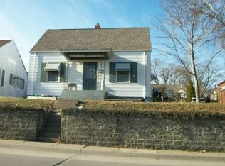 1641 N Grandview Ave, Dubuque, IA 52001