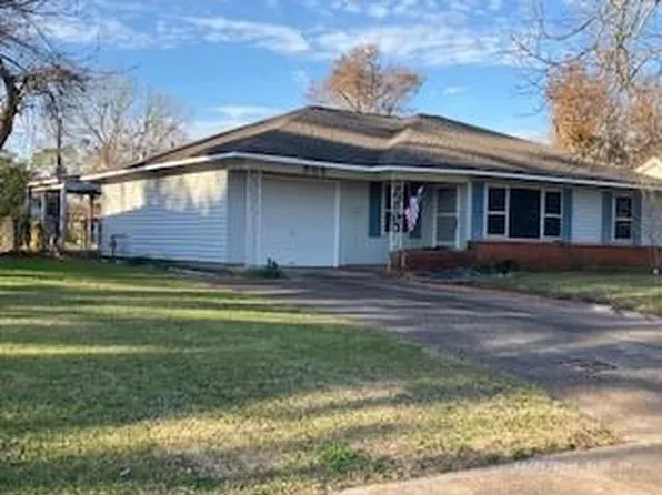305 Wisteria St, Lake Jackson, TX 77566