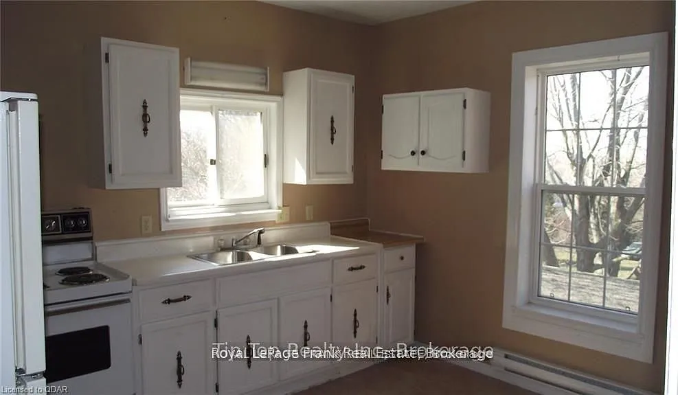 2 bed, $1,600 — Photo 4