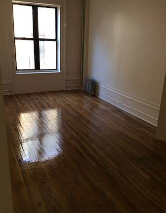 4th image of 335 E 205th St APT 25