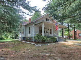 402 Davis St, Harrisburg, PA 17109