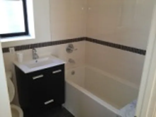 Rented by Mdays Realty | media 23