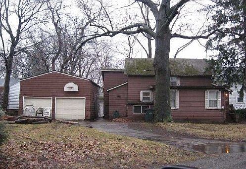 2nd image of 2907 2nd St