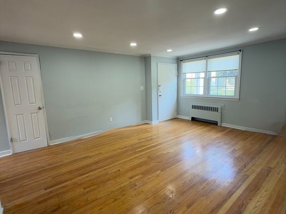 3rd image of 445 Morris Ave #1-D