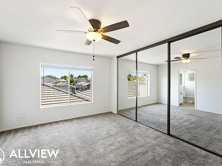2055 W Lafayette Dr — Photo 16