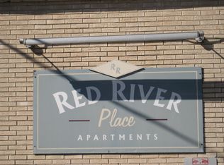 924 E Dean Keeton St APT 131, Austin, TX 78705