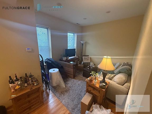 5th image of 1458 N Bosworth Ave #2M