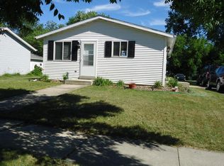 241 Rivera Dr, Waukesha, WI 53189