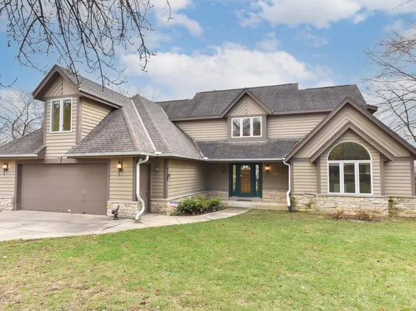 730 East Briar Ridge DRIVE, Brookfield, WI 53045