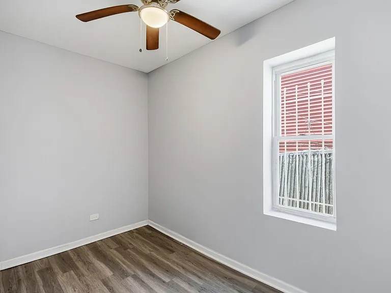 16 E 118th Pl #1F — Photo 13
