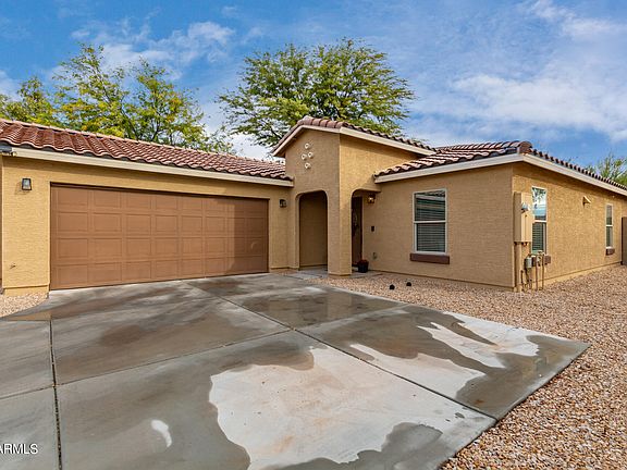 2nd image of 17947 N Vera Cruz Avenue