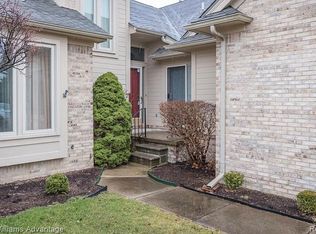 4587 Reflections Dr, Sterling Heights, MI 48314