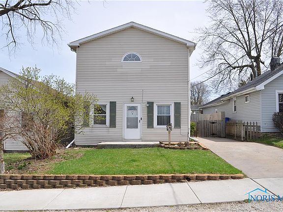 2nd image of 1915 Sheffield Pl