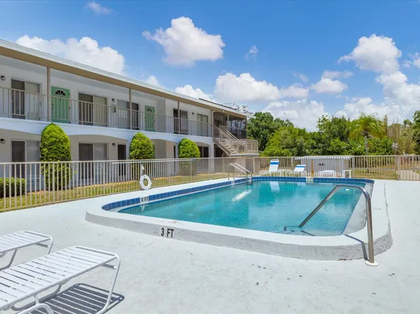 4035 S School Ave, Sarasota, FL