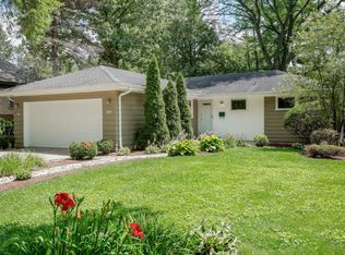 297 Anthony St, Glen Ellyn, IL