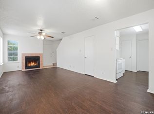 7218 Gaslamp Ln, San Antonio, TX 78250